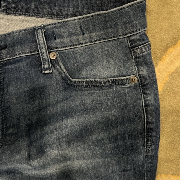 GAP true light mid rise skinny jeans 👖 - Picture 4 of 10